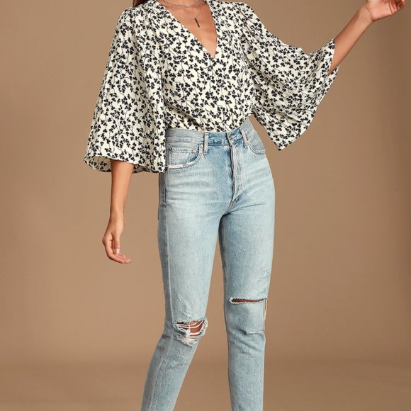 Cream Print Pleated Sleeve Bodysuit - Picture 2 of 9